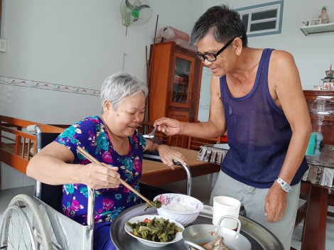 Tình già có nhau