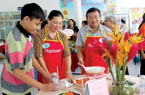 “Lạt mềm buộc chặt”