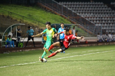 Cần Thơ vất vả cầm hòa Long An