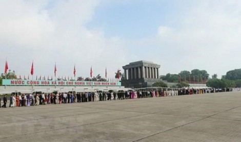 Tạm ngừng tổ chức lễ viếng Chủ tịch Hồ Chí Minh từ ngày 14/6