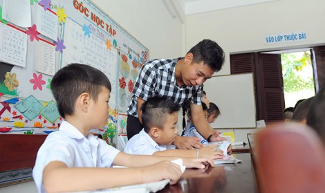 "Gieo chữ" giữa Trường Sa