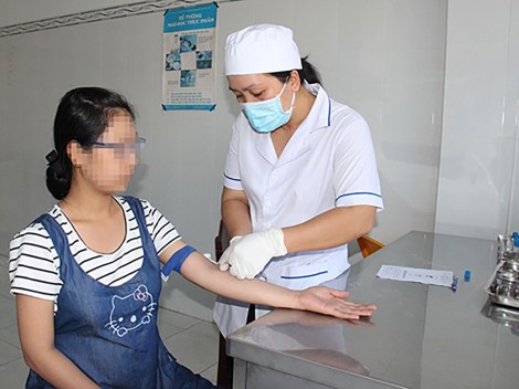 Phòng lây truyền HIV từ mẹ sang con