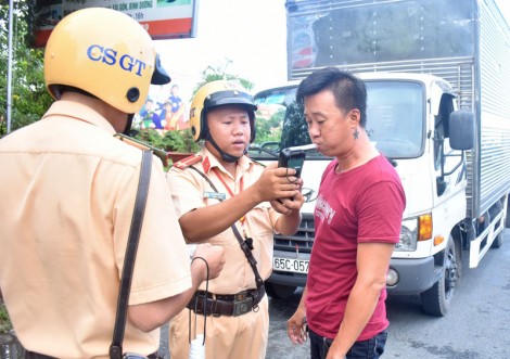 Huy động lực lượng  tham gia tuần tra, kiểm soát 