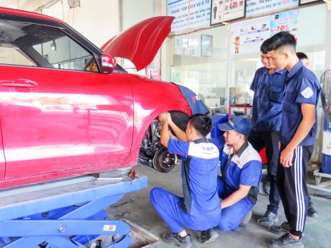 Không trúng tuyển lớp 10, vẫn còn nhiều cơ hội...