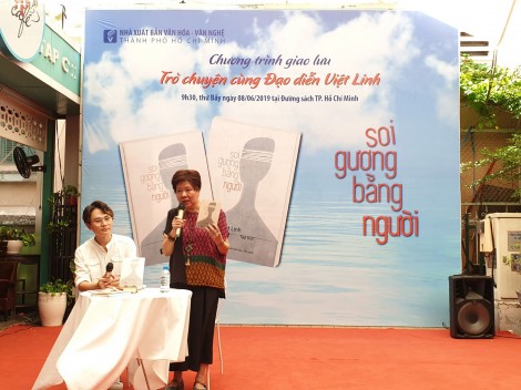 “Soi gương bằng người” cùng đạo diễn Việt Linh
