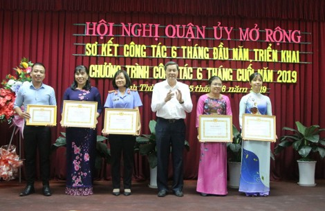 Bình Thủy tập trung chỉ đạo, thực hiện đạt và vượt
các chỉ tiêu, nhiệm vụ nhiệm kỳ 2015-2020