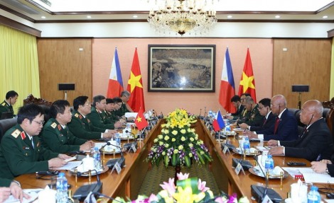 Vận dụng tư tưởng Hồ Chí Minh về đối ngoại vào công tác đối ngoại quân sự, quốc phòng của Việt Nam