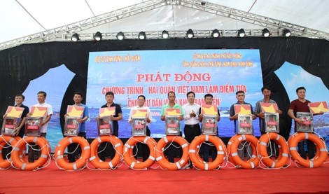 Phát động chương trình “Hải quân Việt Nam làm điểm tựa cho ngư dân vươn khơi bám biển”