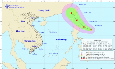 Áp thấp nhiệt đới gần Biển Đông có thể mạnh lên thành bão