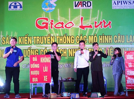 “Phụ nữ lên tiếng uống có trách nhiệm thực hiện an toàn giao thông”