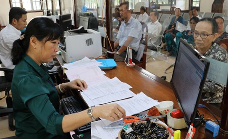 Sắp xếp, tổ chức bộ máy gắn với cơ cấu lại đội ngũ