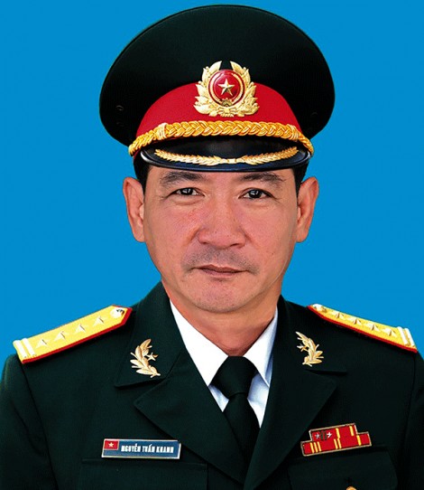 Xây dựng lực lượng vũ trang thành phố vững mạnh toàn diện