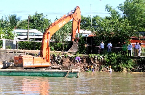 Nhiều giải pháp khắc phục sạt lở ở Vĩnh Thạnh