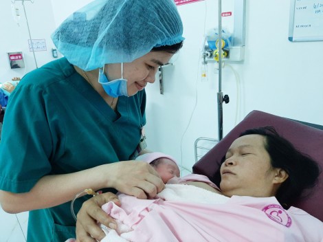 Chăm cho trẻ đủ ngày, đủ tháng
