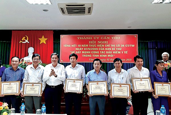 Tiếp tục tổ chức thực hiện nghiêm túc, hiệu quả công tác bảo hiểm y tế
