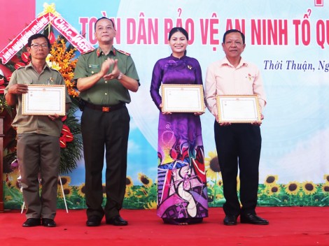 Giữ vững ổn định an ninh chính trị, trật tự an toàn xã hội