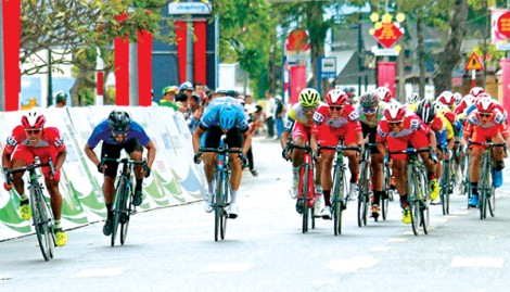 Jordan Parra đoạt Áo Vàng