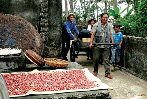 Tình người giữa “Đảo khát”