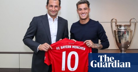 Philippe Coutinho chạy khỏi cái bóng của Messi