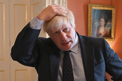 Ông Johnson “thấm đòn”