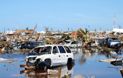 2.500 người  Bahamas mất tích trong bão Dorian