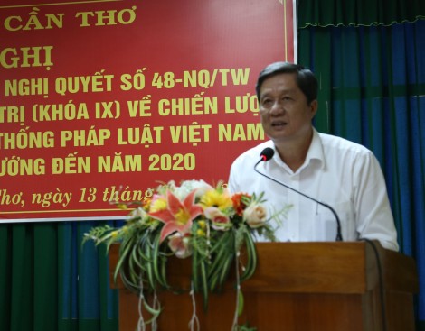 Tạo điều kiện thuận lợi cho các tầng lớp nhân dân tham gia đóng góp, xây dựng các văn bản pháp luật