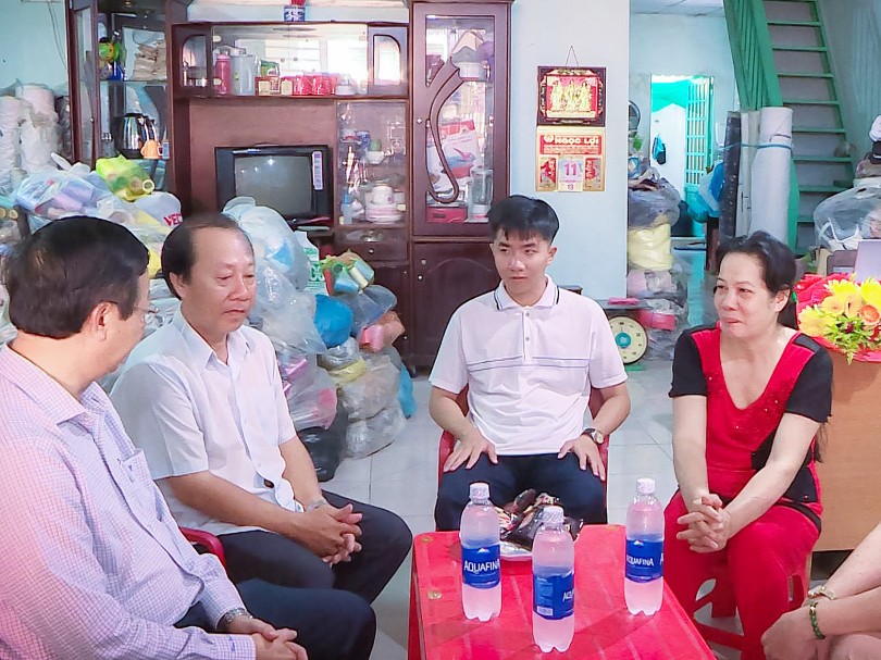 Cùng ủng hộ Nguyễn Bá Vinh