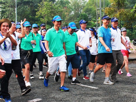 Hơn 300 VĐV tham dự Giải Quần vợt “Vì bệnh nhân nghèo”

và Cuộc thi “Đi bộ vì sức khỏe” năm 2019
