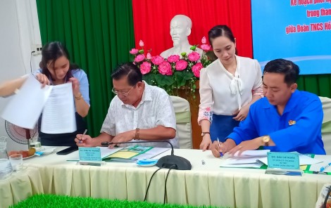Đẩy mạnh hoạt động văn hóa, thể thao
