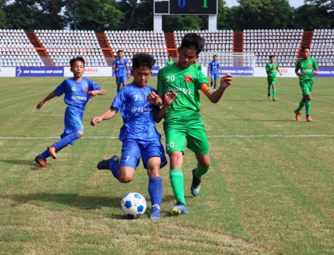 U13 Cần Thơ có trận thắng đầu tiên trong ngày khai mạc