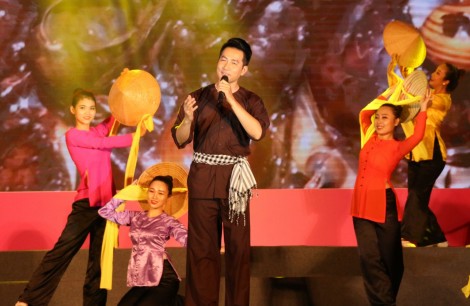 Ca sĩ “Người miền Tây”