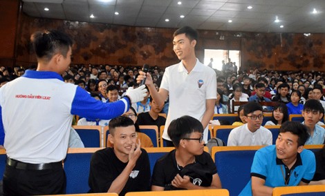 Tăng cường phổ biến, giáo dục pháp luật về an toàn giao thông trong nhà trường