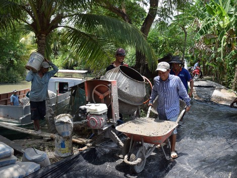 Thúc đẩy phát triển giao thông nông thôn