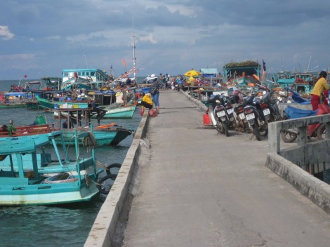 Làng chài Hàm Ninh