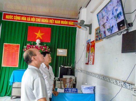 Khi nhân dân

đồng tâm, hợp sức