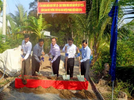Vận động xã hội hóa xây dựng cầu, đường giao thông