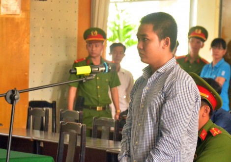 Tử hình kẻ đâm tử vong công an xã ở Bến Tre