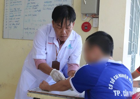 Cùng hành động để kết thúc dịch AIDS