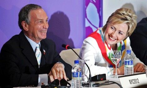 Bà Clinton bị ép ra tranh cử?