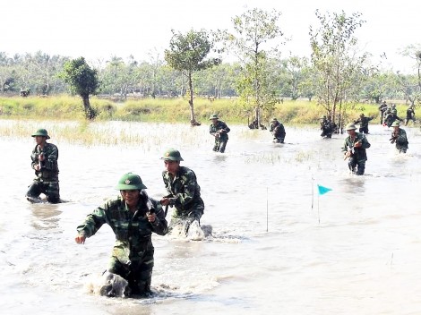 Xây dựng nền quốc phòng toàn dân vững mạnh  Bài 1: Nâng chất lực lượng vũ trang nhân dân