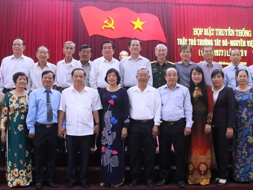 Họp mặt truyền thống Trường Tây Đô - Nguyễn Việt Hồng