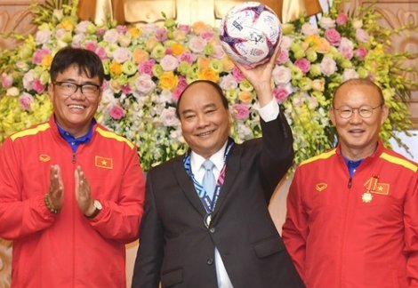 Thủ tướng gửi thư động viên HLV Park Hang-seo và Đoàn Thể thao Việt Nam