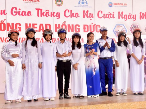 Trang bị kiến thức về an toàn
giao thông và kỹ năng lái xe an toàn