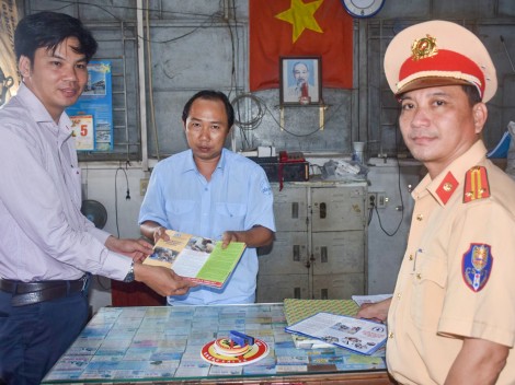 Tập trung giáo dục ý thức pháp luật
cho người tham gia giao thông