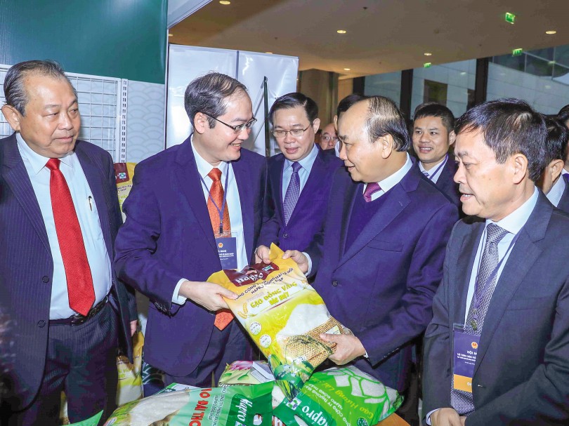 Loại bỏ những cán bộ nhũng nhiễu,
gây khó khăn cho sản xuất kinh doanh