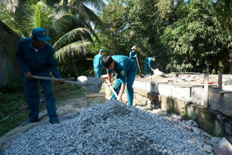 Đầm ấm Tết Quân Dân