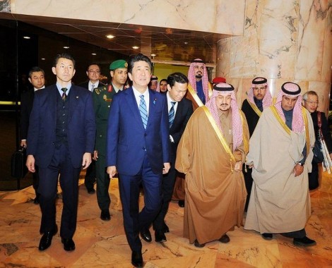 Nước cờ Shinzo Abe