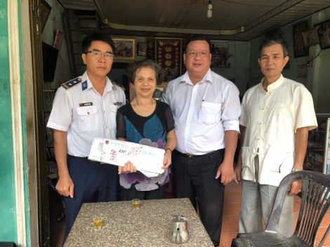 Bộ Tư lệnh Cảnh sát biển 4 chăm lo và thực hiện tốt công tác chính sách nhân dịp tết cổ truyền của dân tộc