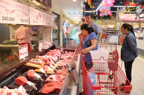 Chủ động nguồn hàng, kịp thời bình ổn thị trường Tết