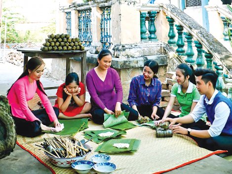 Giữ những mùa xuân cho du lịch Phát triển bền vững từ văn hóa bản địa